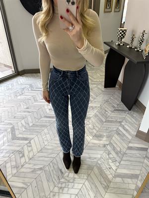 Mavi  Mini Flare Baklava Desen Taşlı Jean
