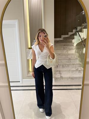 Optik Beyaz Broş Detaylı Kruvaze Bluz-251039