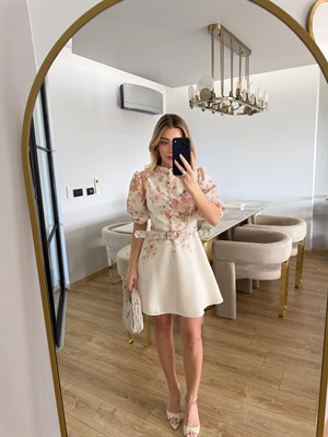 Pembe Çiçekli Marka Model Lesslie Elbise 