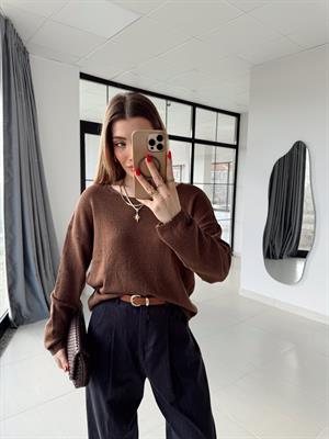 QS Kahve Rengi Havuz Yakalı Oversize Triko-251006 