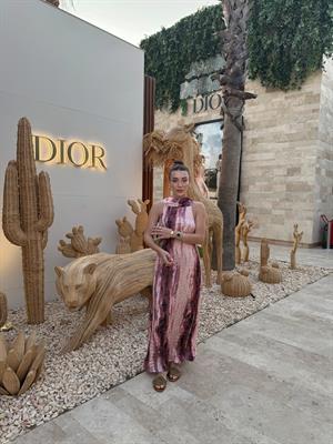 Saten Boyun Detaylı Batik Desenli Elbise