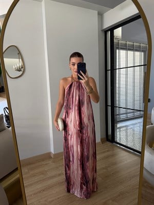 Sırt Detaylı Halter Yaka Saten Desenli Elbise - Pembe 1076