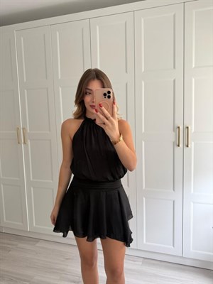 Siyah Altı Volanlı Halter Yakalı Mini Elbise