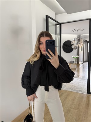 Siyah Bağcıklı Gömlek-5050