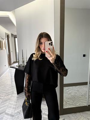 Siyah Bisiklet Yaka Dantelli Bluz 1049