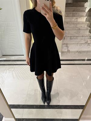 Siyah Bisiklet Yaka Volanlı Triko Elbise-90258