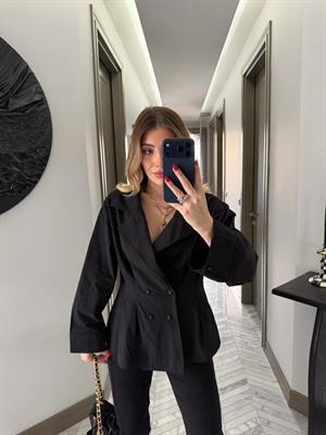 Siyah Dört Düğmeli Gömlek-3242