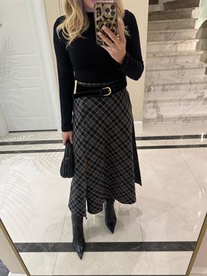 Siyah Ekoseli Midi Boy Yırtmaçlı Etek