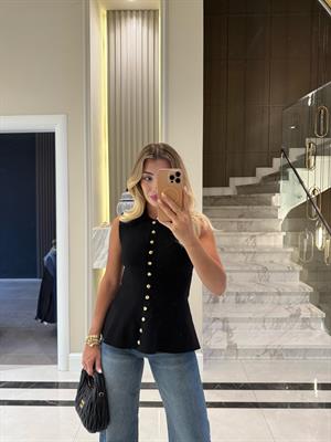 Siyah Gold Düğmeli Yakalı Yelek 