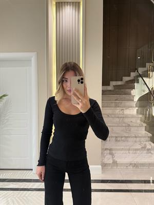 Siyah Havuz Yaka Fitilli Triko Body