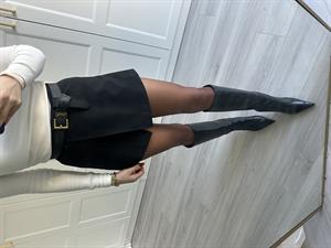 Siyah Larissa  Kapak Detaylı Şort Etek 