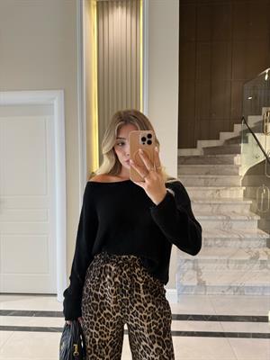 Siyah Kayık Yaka Basic Triko Kazak-10804