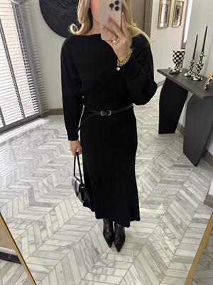 Siyah Kemerli Midi Boy Triko Elbise 1118