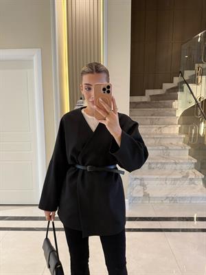 Siyah Kemerli Oversize Ceket
