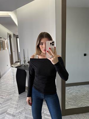 Siyah-Krem Omuzları Açık İç Dış Takım-1004