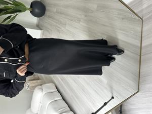 Siyah Maxi Boy Saten Etek