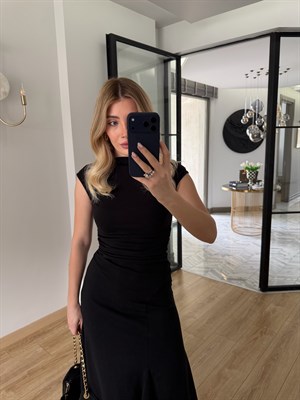 Siyah Midi Boy Verev Kesim Elbise-1025