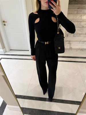 Siyah Önü Pencere Detaylı Bluz-1011