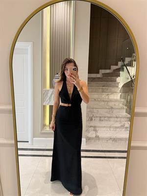 Siyah  Pencere Detaylı Boyundan Askılı Uzun Elbise