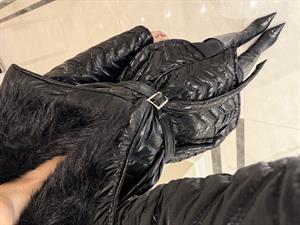 Siyah Rugan Kürk Detaylı Şişme Mont