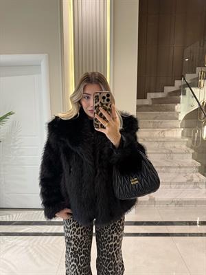 Siyah Şal Yakalı Premium Kürk