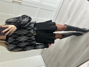 Siyah Şort Astarlı Piliseli Etek