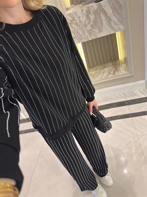 Siyah Taşlı Premium Takım