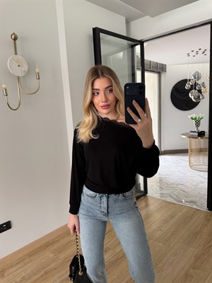 Siyah Tek Omzu Açık Dantelli Bluz-1013