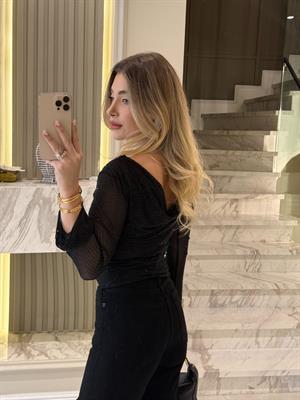 Siyah Uzun Kollu Taşlı Bluz