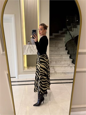 Siyah Zebra Desenli Etek