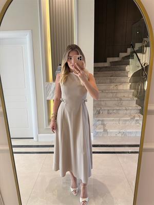 Taş  Parçalı Kemer Detaylı Elbise 