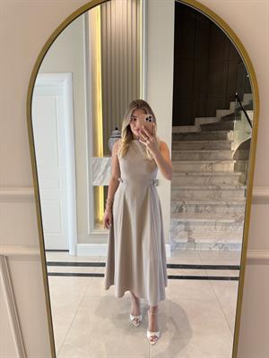 Taş  Parçalı Kemer Detaylı Elbise 