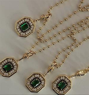 Trend Zümrüt Baget Kolye 