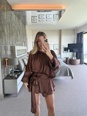Vestie Kahverengi İçi Şortlu Tasarım Elbise