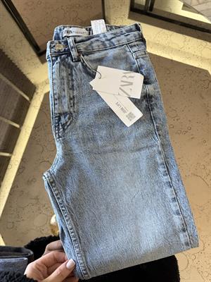 Yıkamalı Mavi Kesik Paçalı Boy Fit Jean -2227