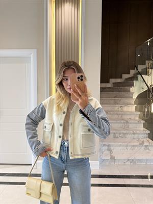 Yumoş Detaylı Denim Ceket