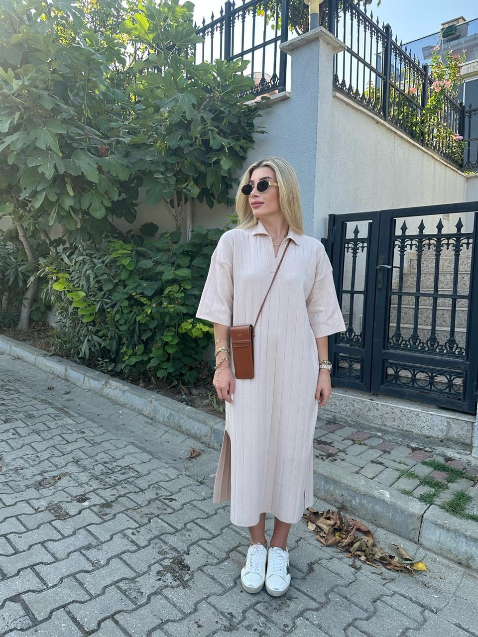 231022- Krem Fitilli Kısa Kollu Elbise