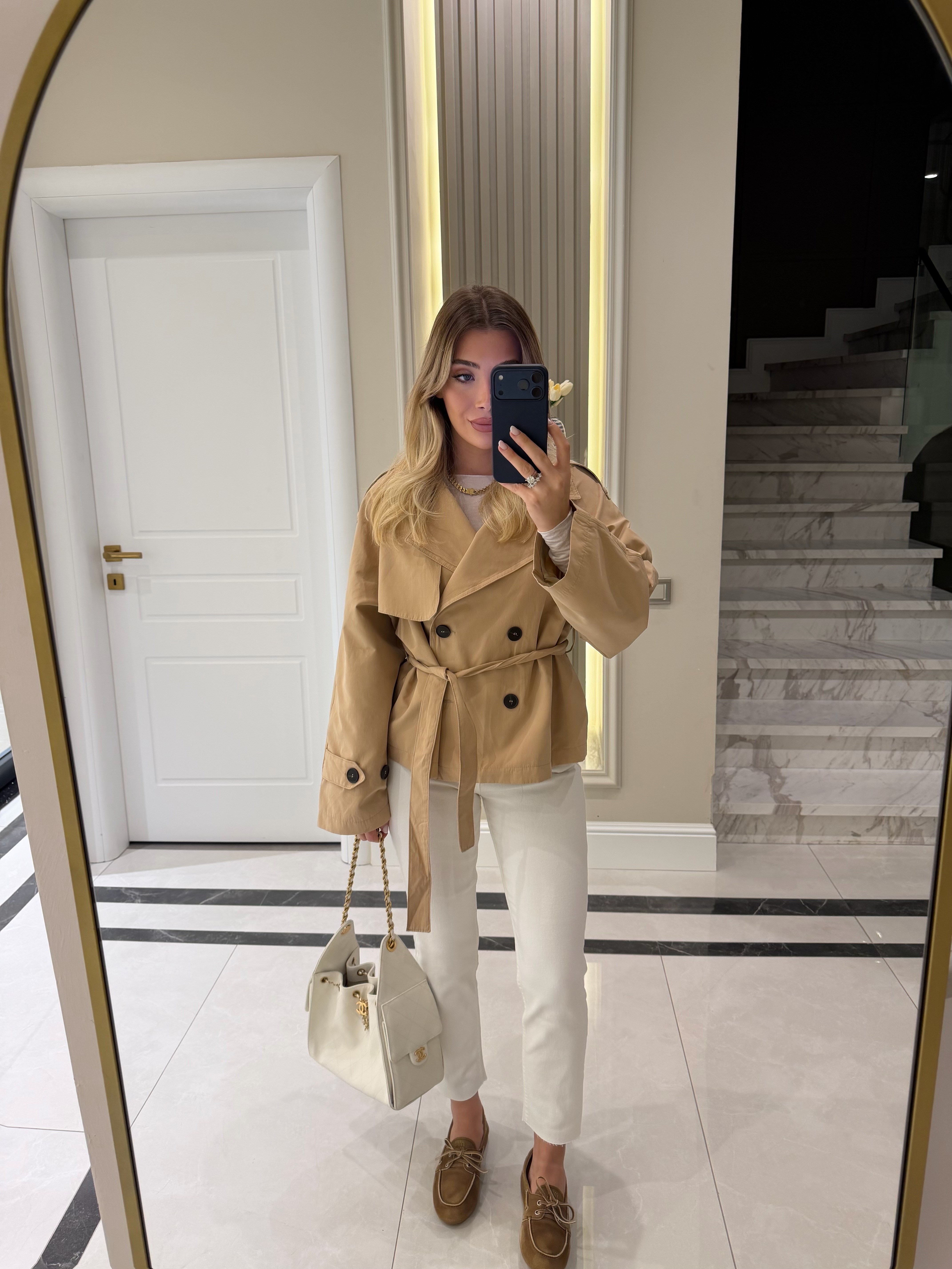 Açık Bej Geniş Yakalı Trençkot - 1023