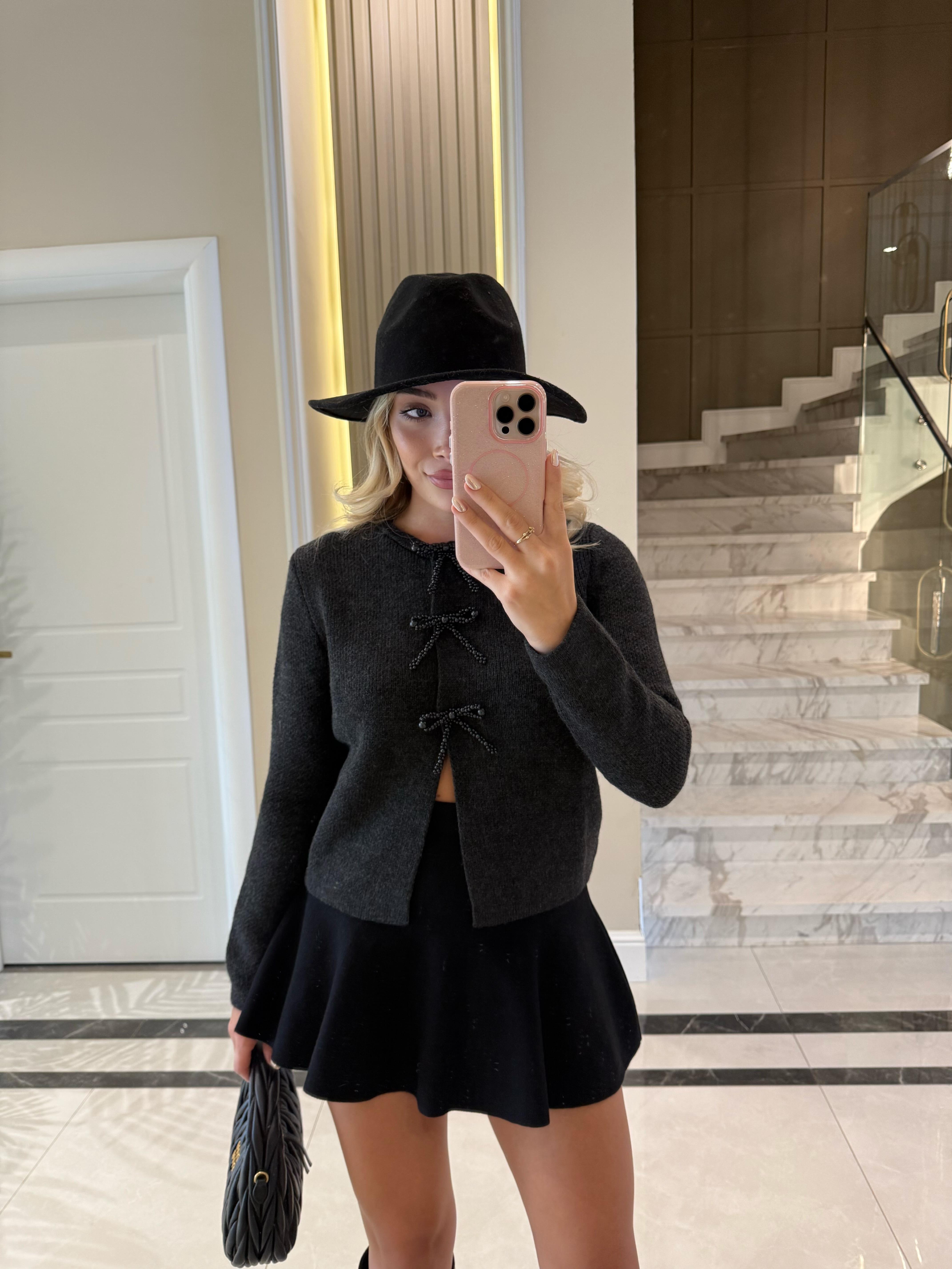 Antrasit İncili Fiyonk Aksesuarlı Triko Hırka -60983