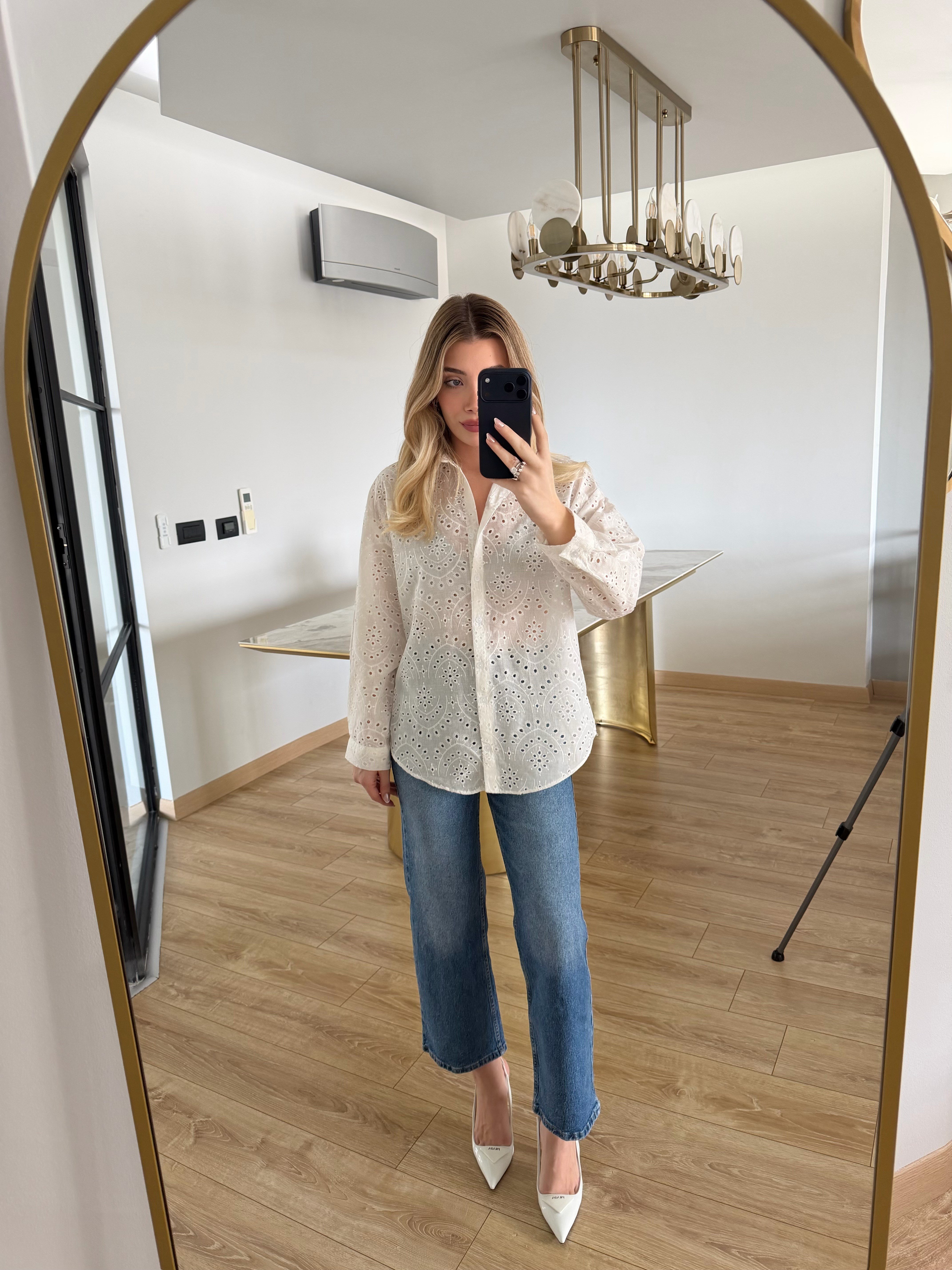 Beyaz Brodeli İşlemeli Gömlek-02543