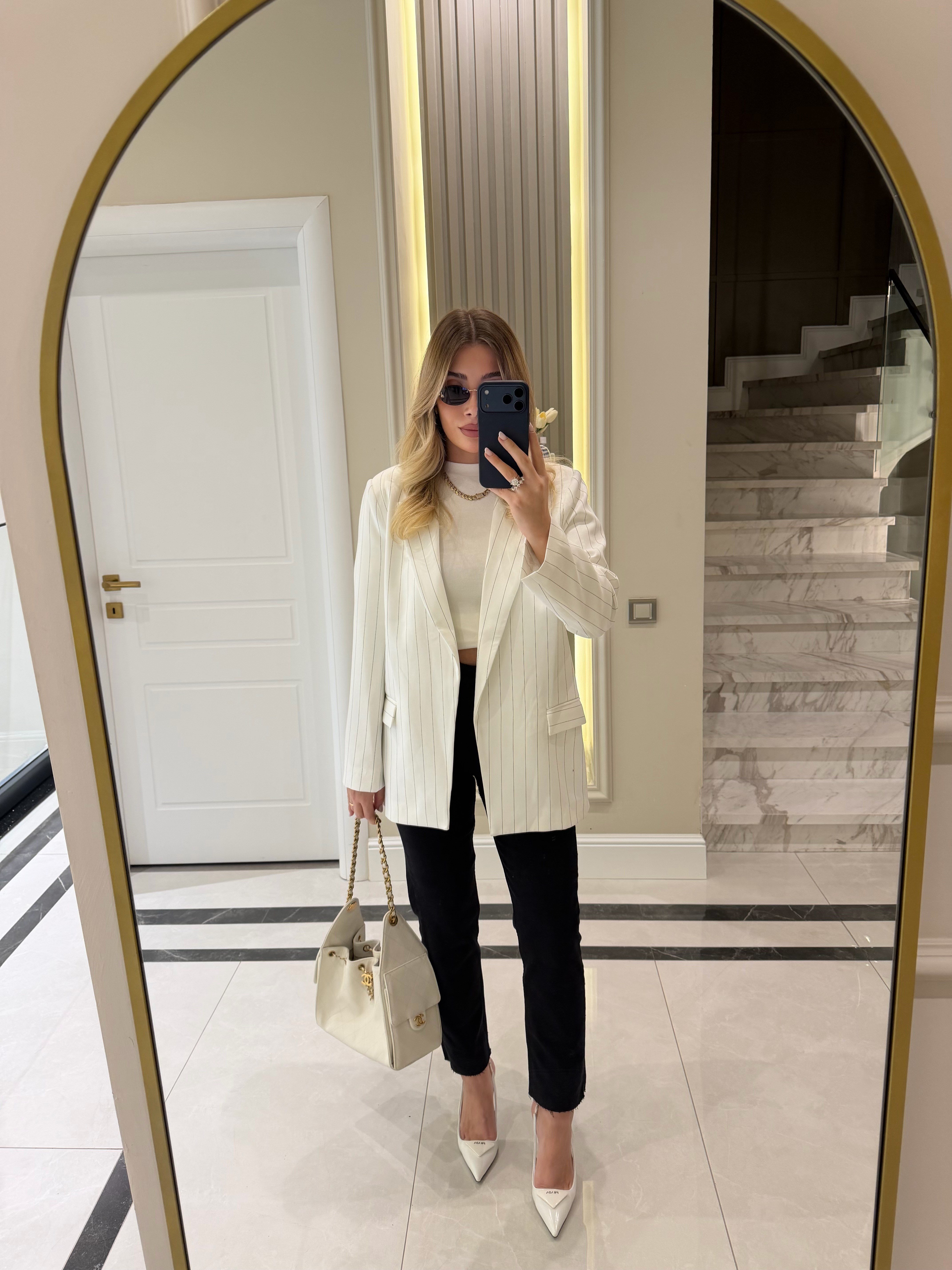Beyaz Çizgili Blazer Ceket