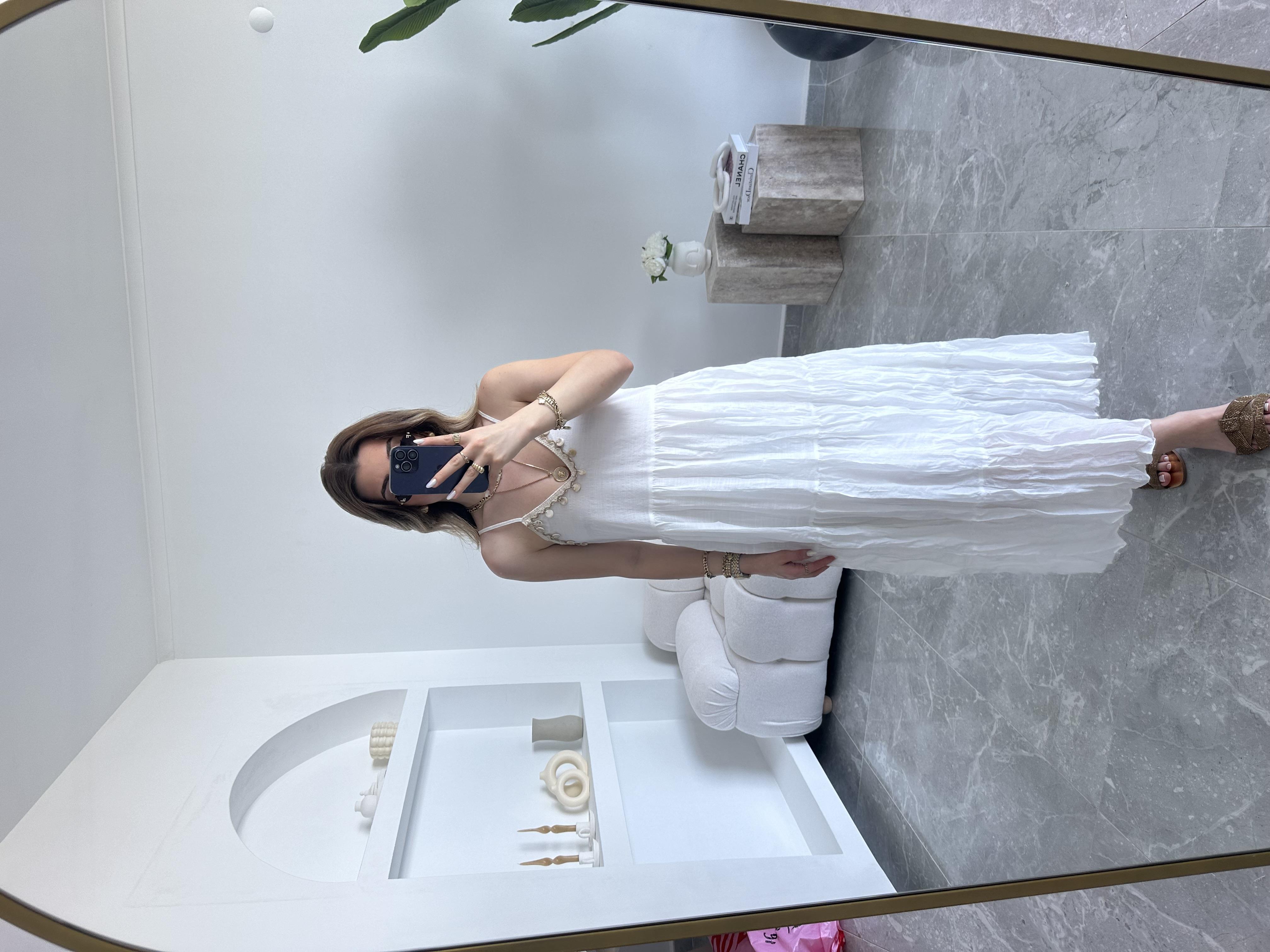 Beyaz Deniz Kabuğu İşlemeli Rustik Elbise