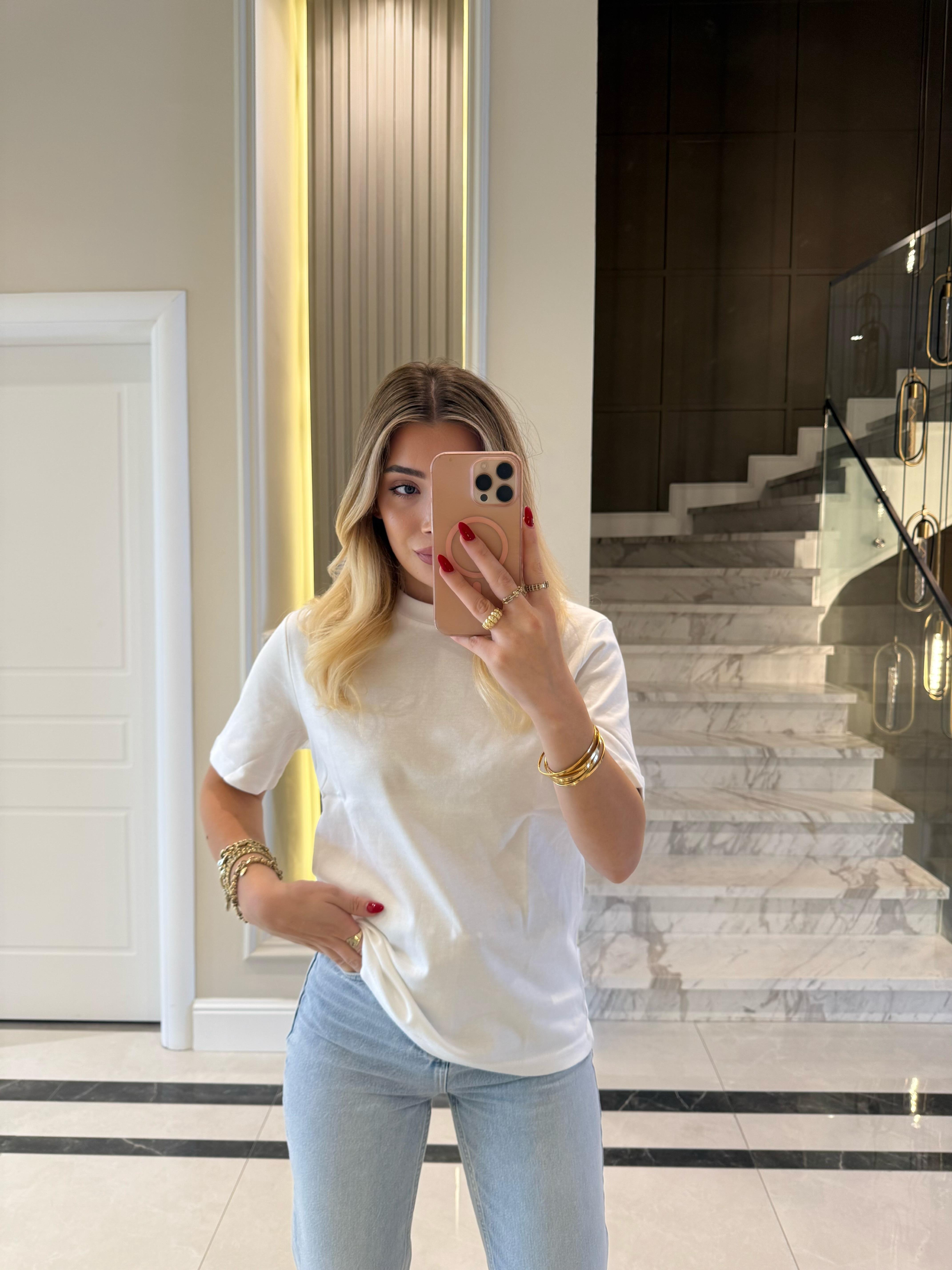 Beyaz Massı Kısa Kollu Basic Tişört