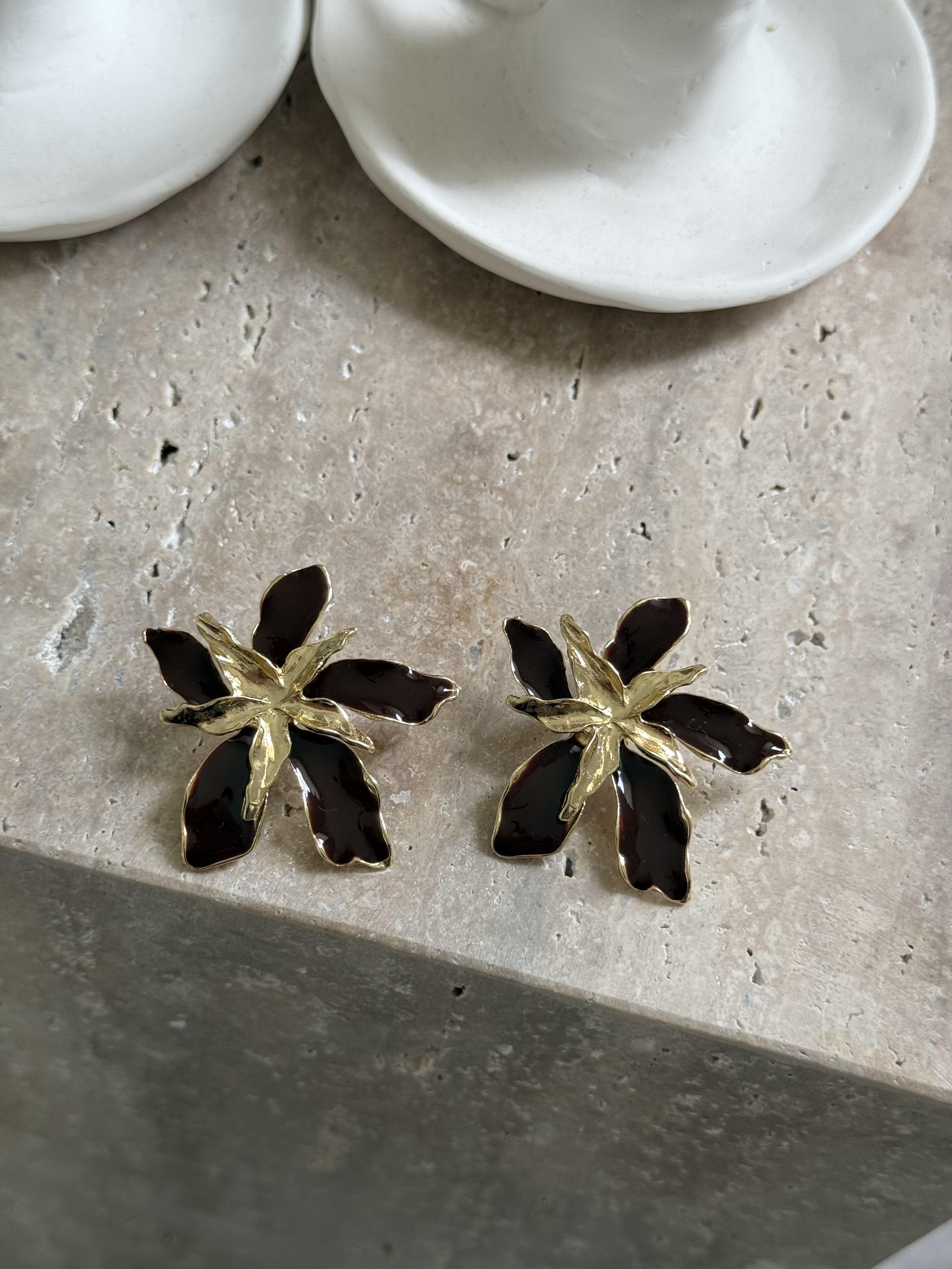 Bordo Mineli Çiçek Küpe