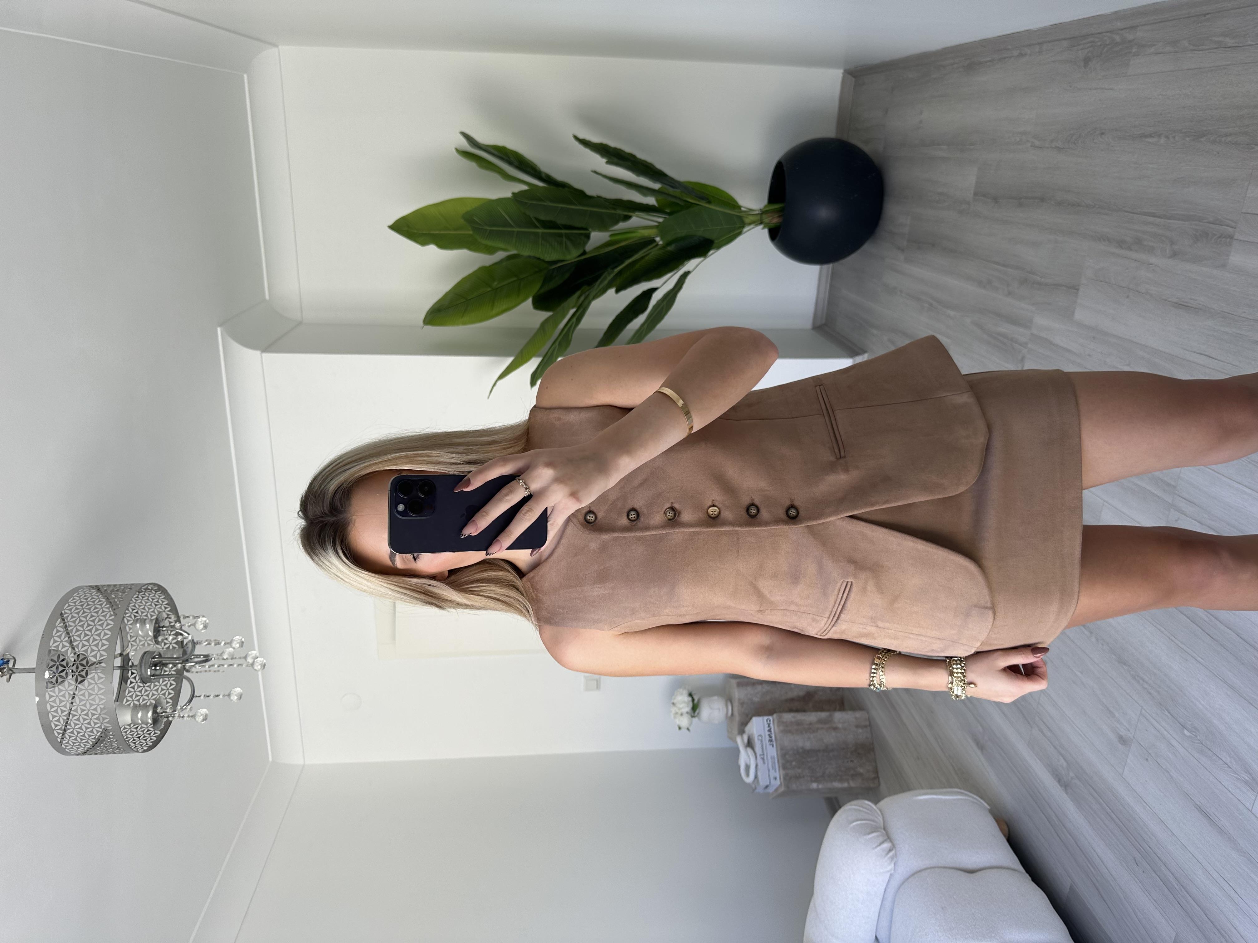 Camel Astarlı Süet Yelek