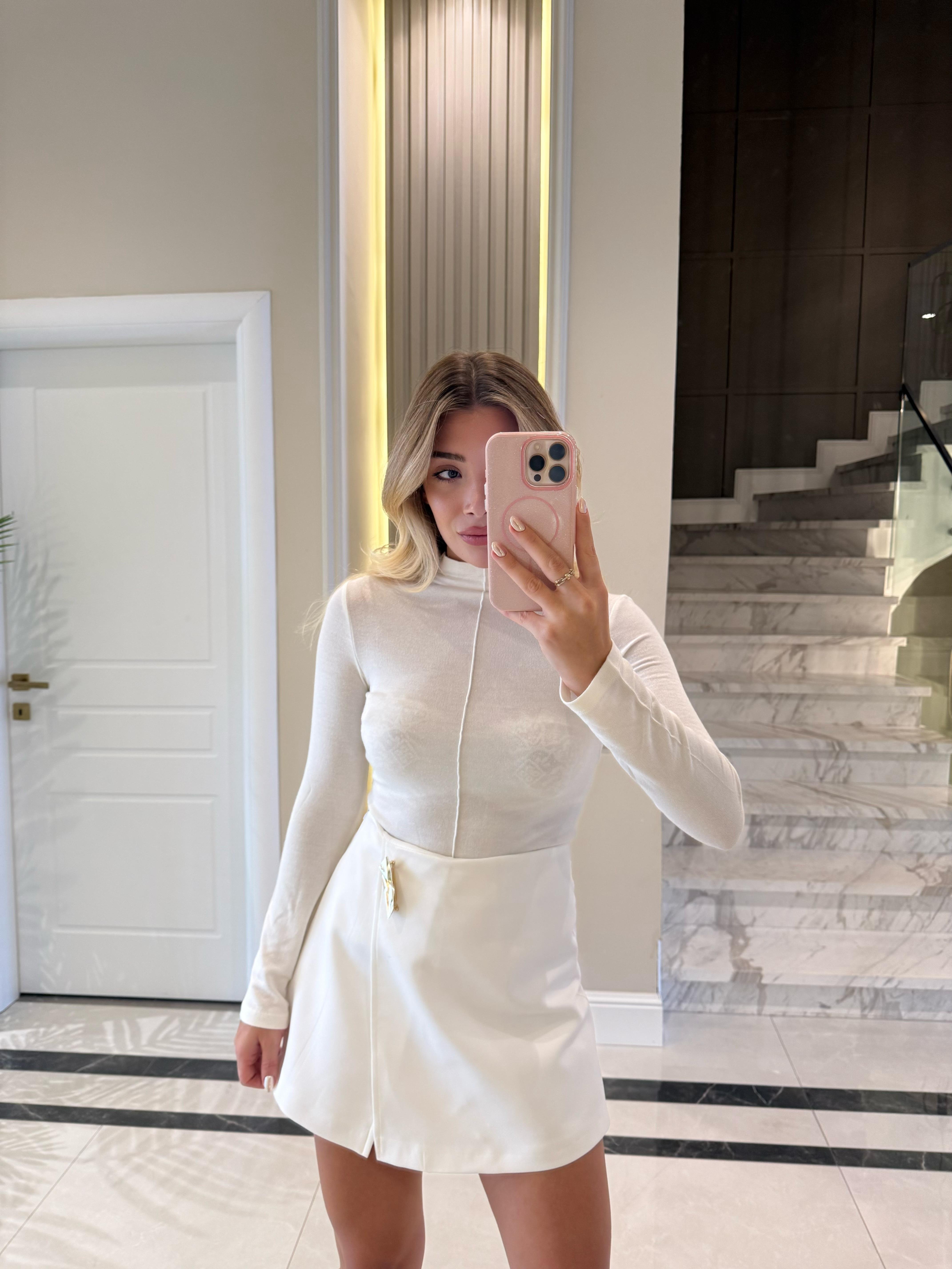 Ekru Dik Yaka Uzun Kollu Top -31319