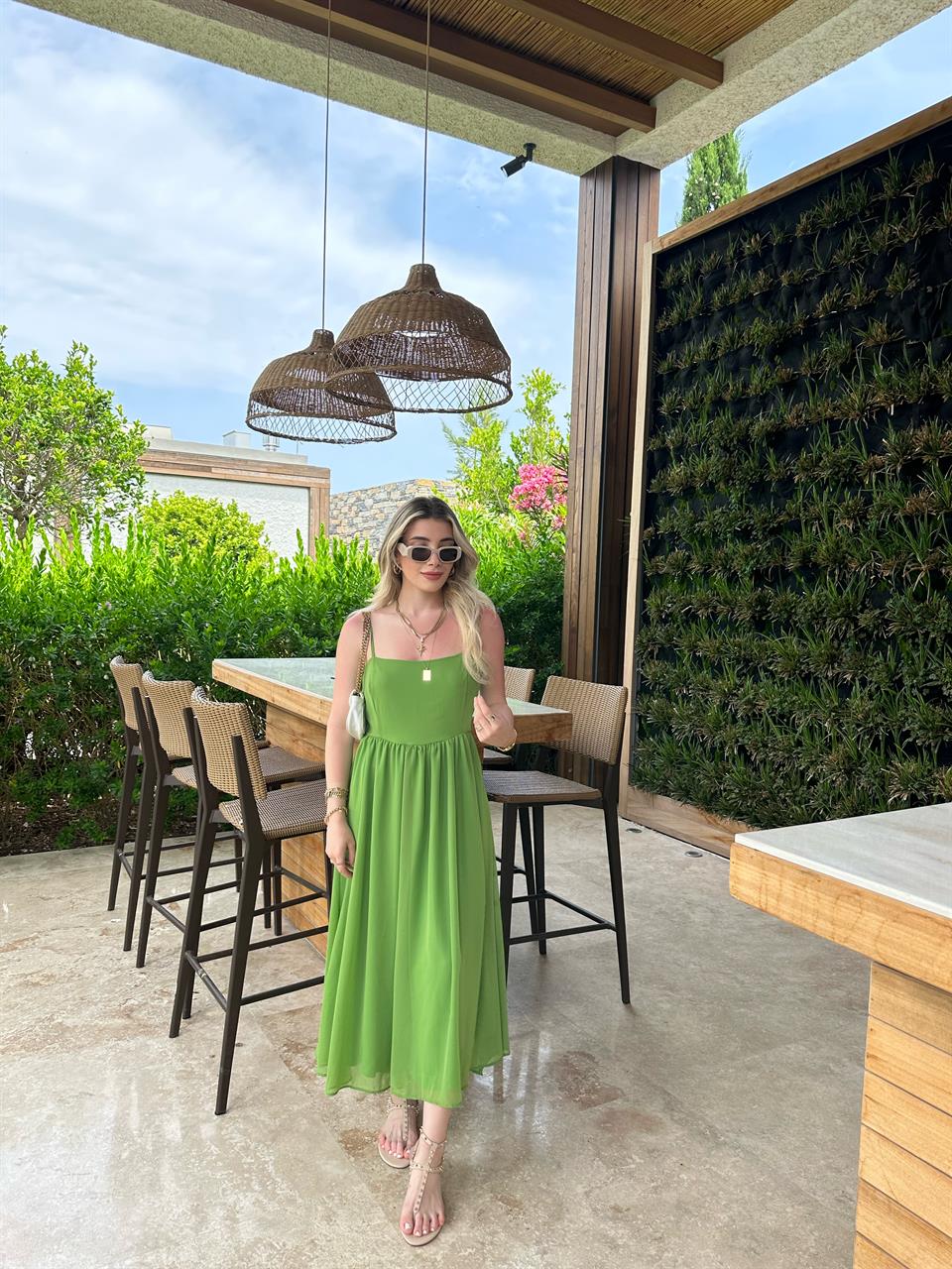 Fıstık Yeşili Askılı Şifon Elbise