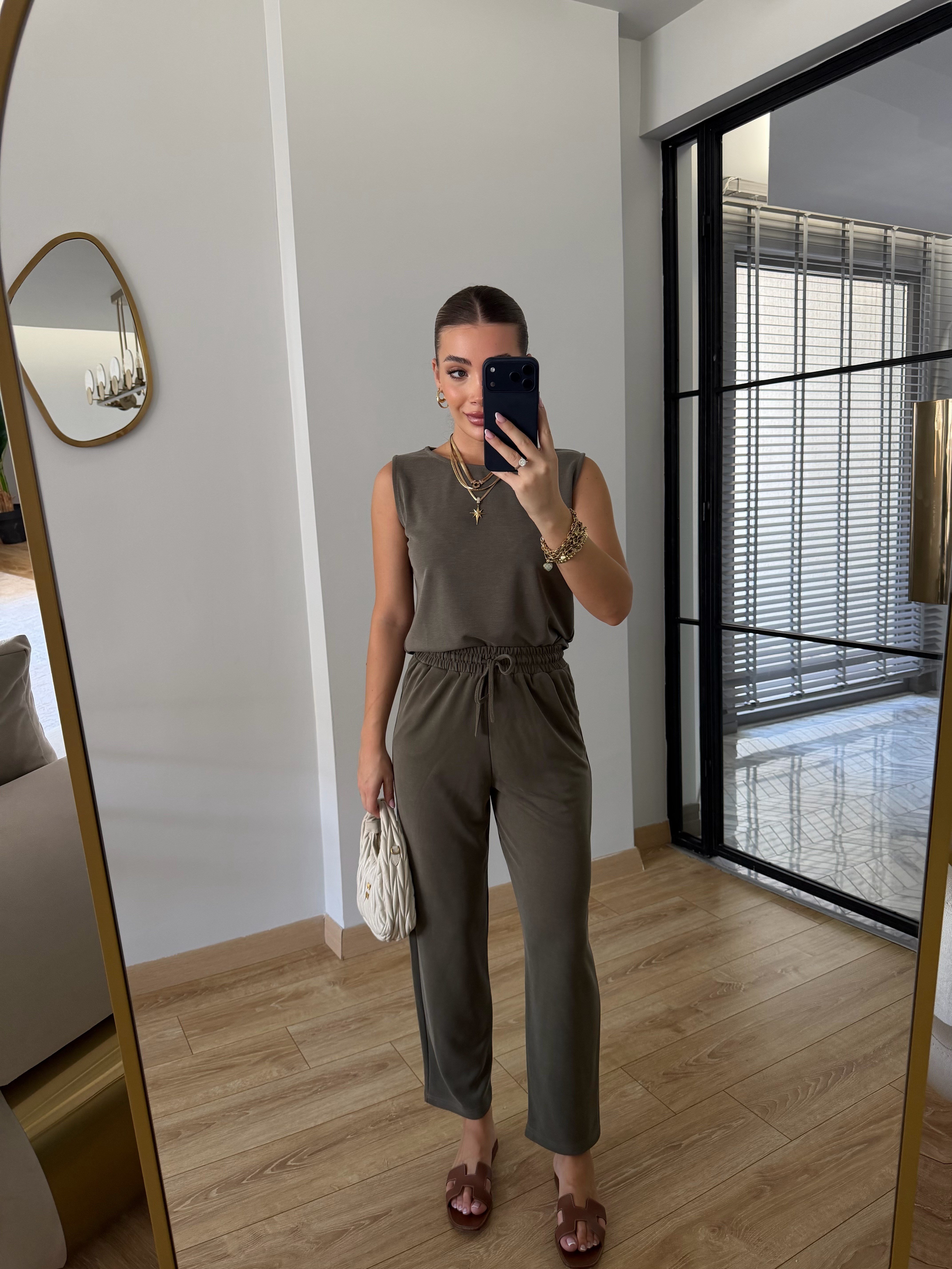 Haki Sıfır Kol Modal Kumaşlı Bluz Pantolon İkili Takım - 7272