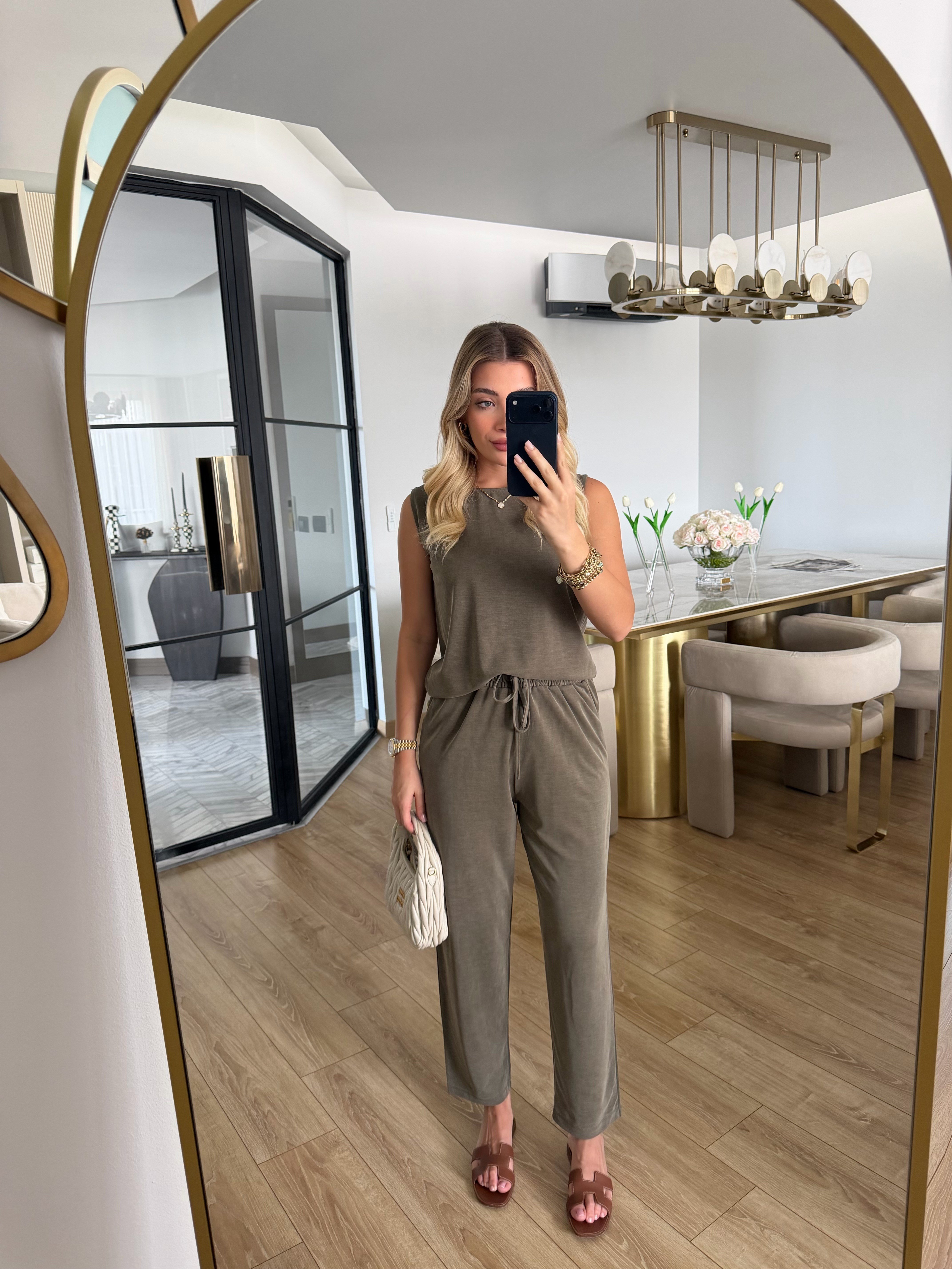 Haki Sıfır Kol Modal Kumaşlı Bluz Pantolon İkili Takım -7272