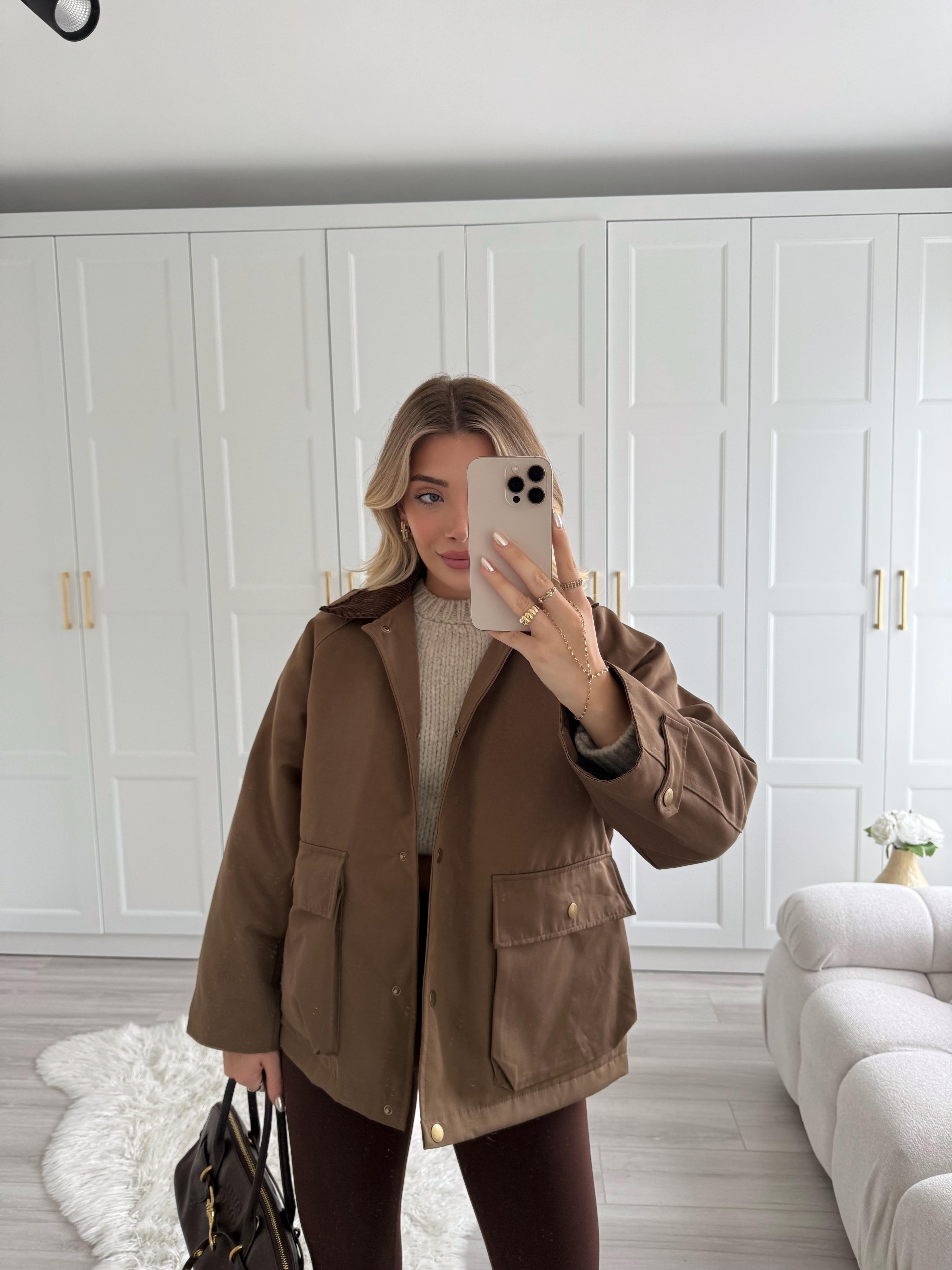 Kahve Kadife Yakalı Marka Model Ceket